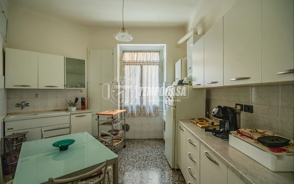 Kitchen - First Floor Flat with Lift in Genoa