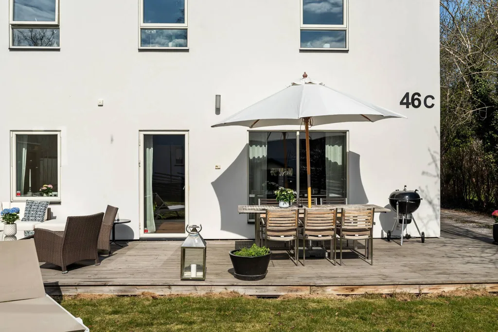 Terrass - Duplex with Garden in Näsbypark