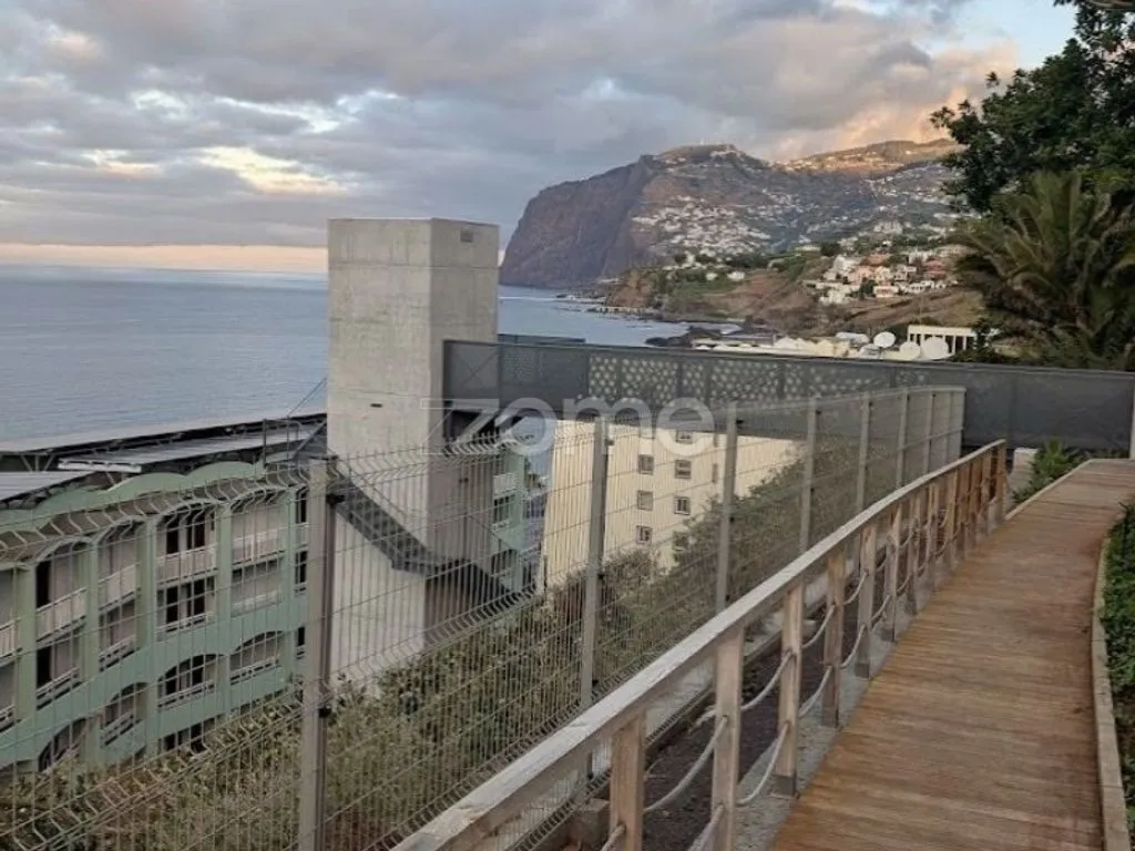 Terrace - Luxury Flat with Atlantic View in Funchal