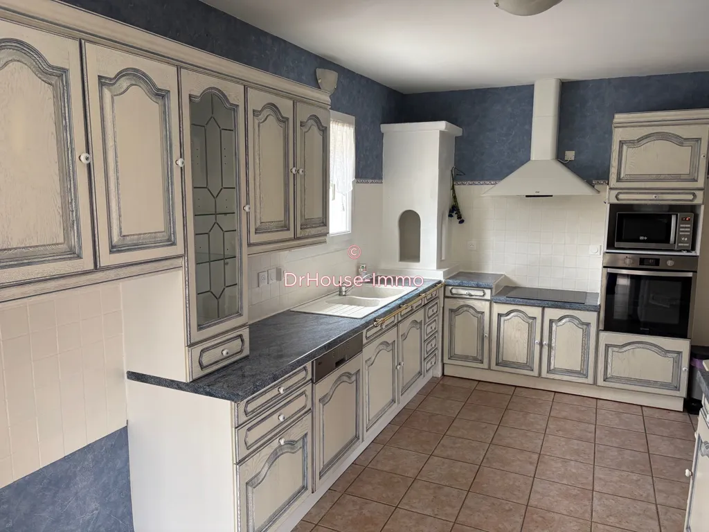 Cuisine - Maison avec Piscine et Jardin à Mons
