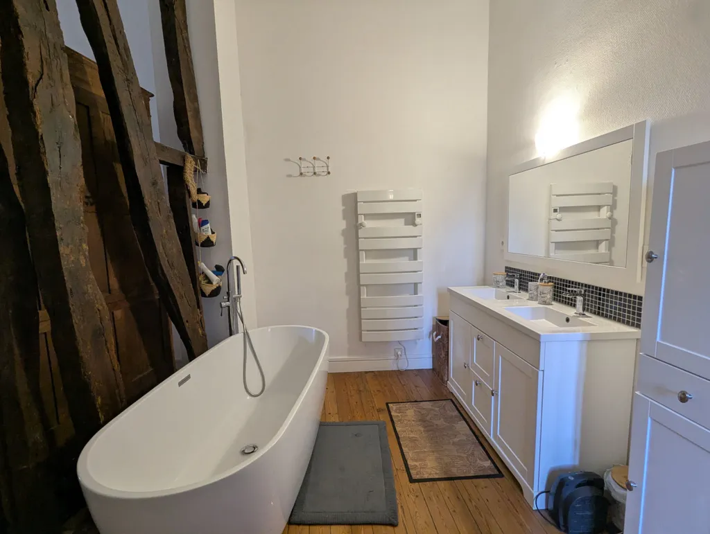 Vannitoad - City Centre Flat with Private Garden in Gaillac