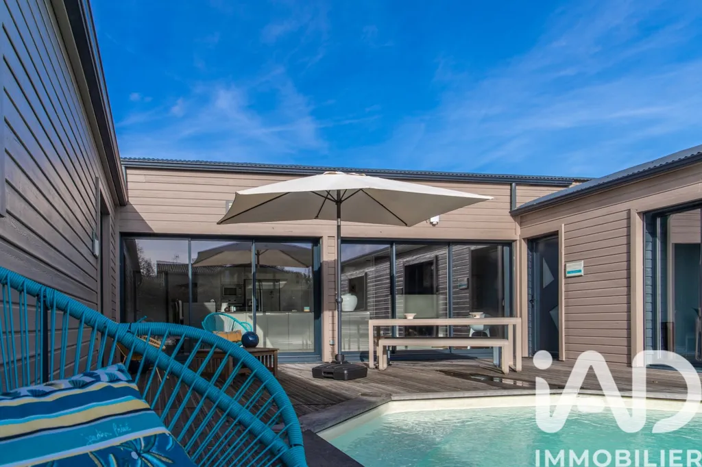Piscina - Maison en U with Pool in Saint-Pierre-du-Mont