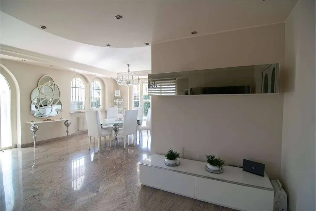 Living Room - Luxury Villa with Private Garden in Boltiere