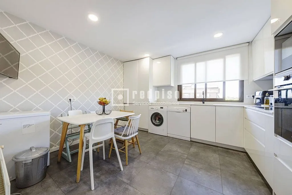 Kitchen - Duplex with Pool and Terrace in Boadilla del Monte
