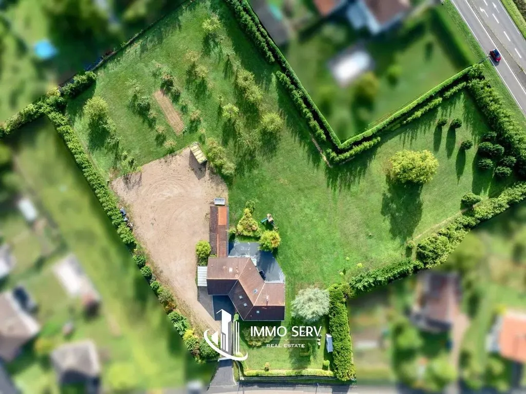 Õhuvaade - Architectural House with Panoramic Views in Louvigny