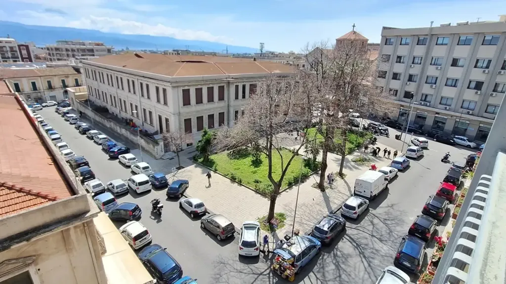 Extérieur - Spacious Apartment with Balcony in Messina