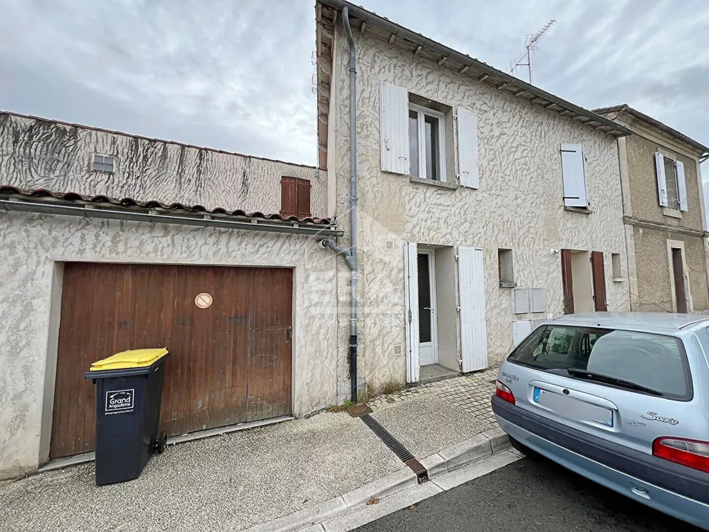Välivaade - Two-Bedroom House with Garage in La Couronne
