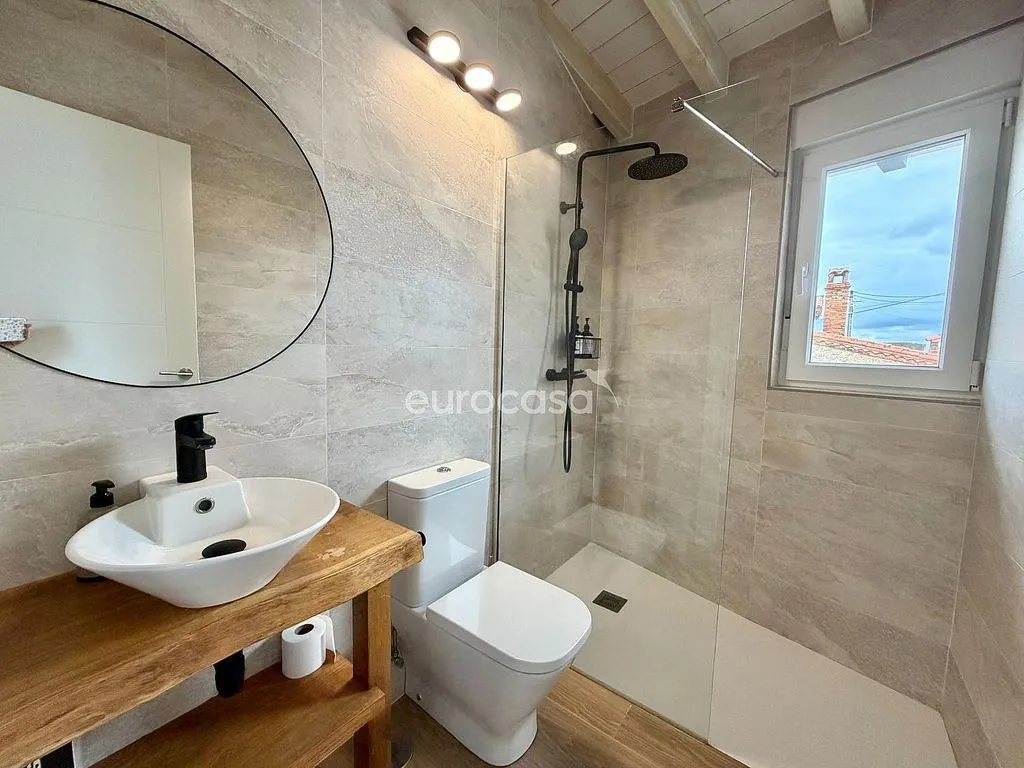 Salles de bain - Modern Chalet with Garden in Valdáliga