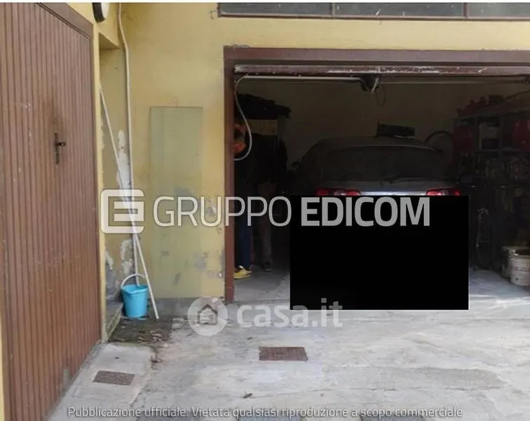 Garaaž - Three-bedroom Apartment with Parking in Mortara