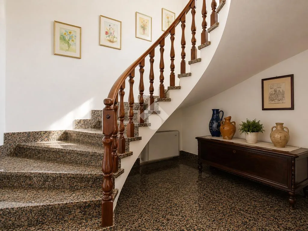 Stanze - Villa indipendente con giardino a Osimo