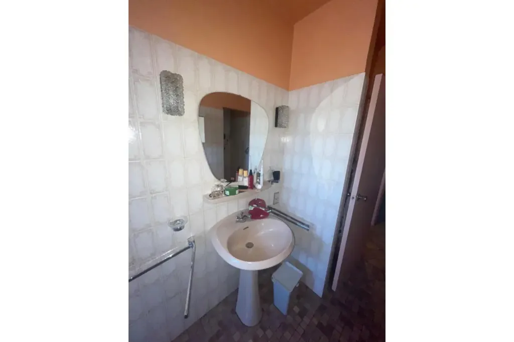 Bagni - Detached House with Solar Panels in Mariembourg