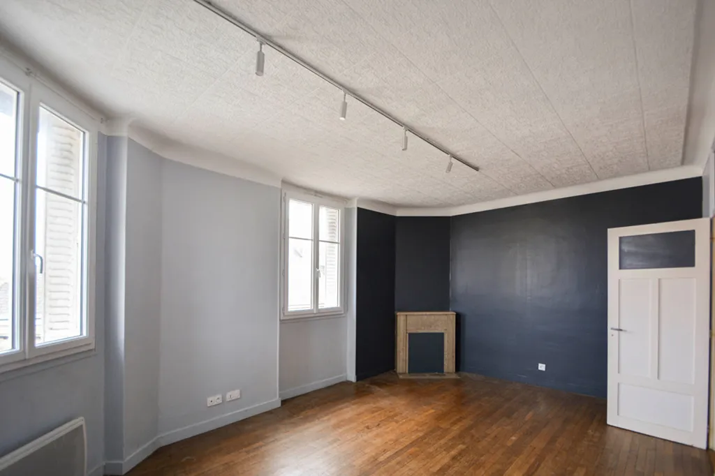 Pièces - Appartement avec Digicode et Interphone à Pithiviers