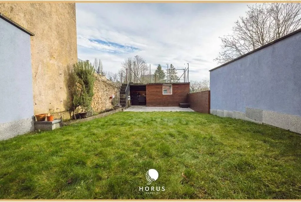 Jardin - Maison de Ville avec Terrasses à Differdange