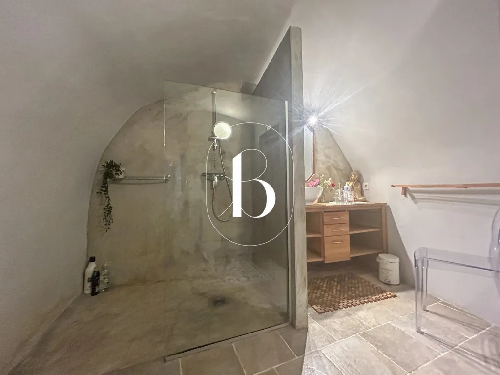 Salles de bain - Maison de Village Rénovée avec Terrasse à 15 km d'Uzès