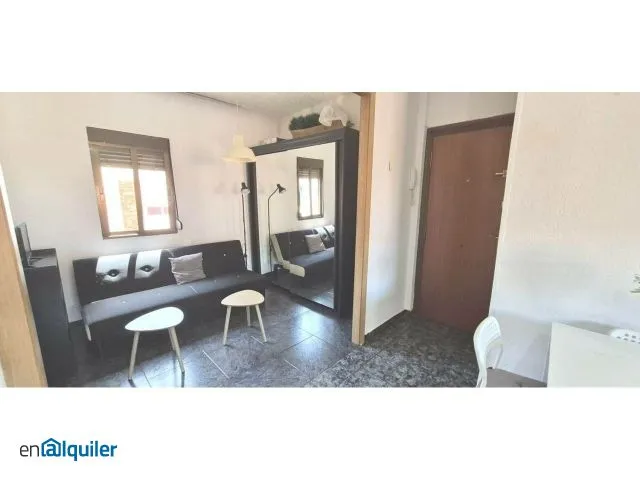 Elutuba - Student Flat with Balcony in Montcada