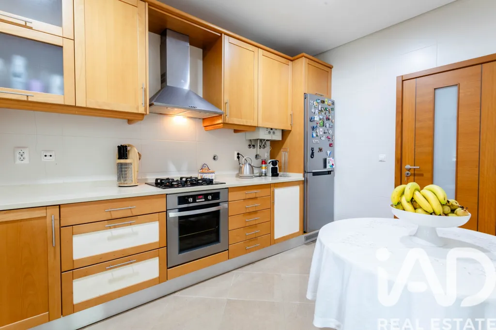 Cuisine - T3 Apartment with Private Terrace in Pardilhó Centre