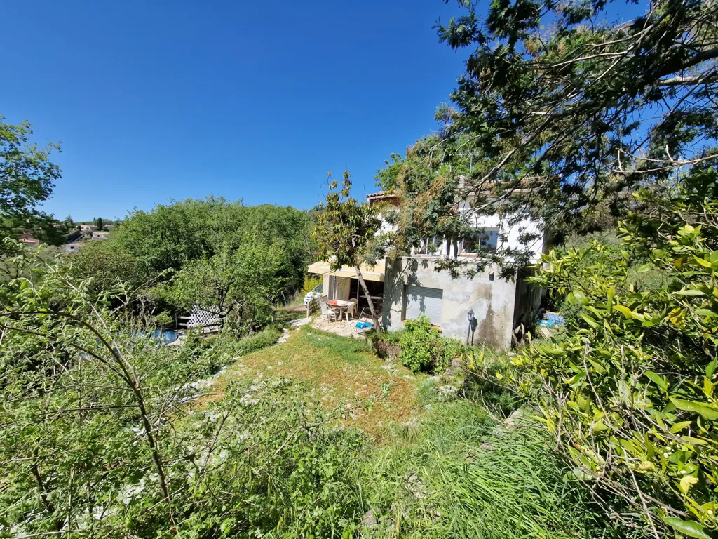 Jardin - Villa à Rénover avec Vue Mer à Biot