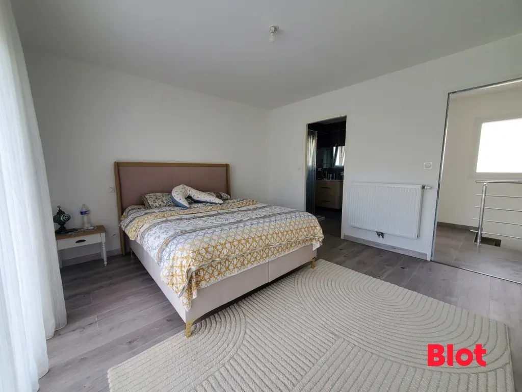 Camere da letto - Contemporary House with Balcony in Saint-Avé