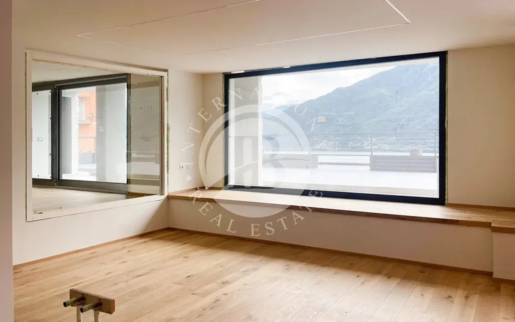 Soggiorno - Penthouse with Lake View and Solarium in Como