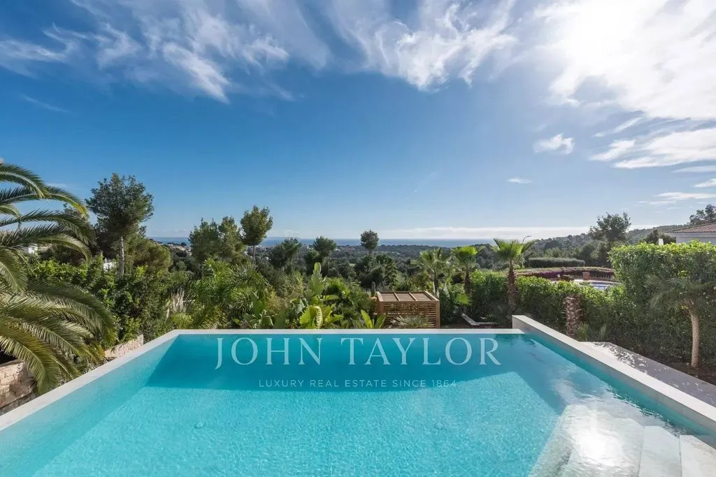 Piscine - Luxury Villa with Sea View in Bendinat