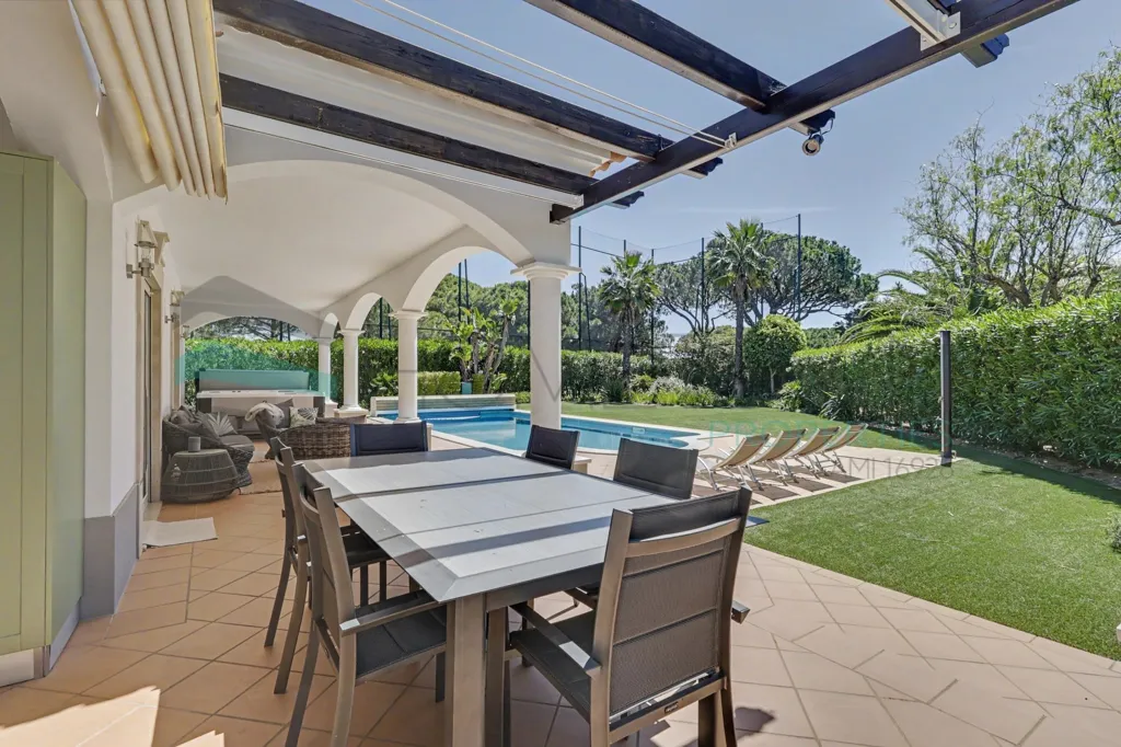 Terrazza - 5-Bed Villa with Pool in Vila Sol, Loulé