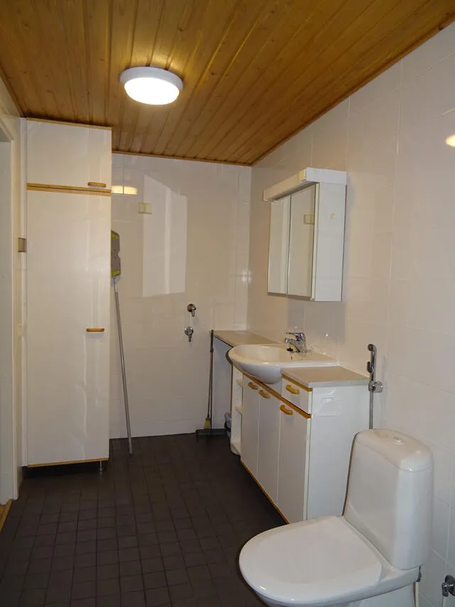 Salles de bain - Duplex with Sauna and Balcony in Oulu