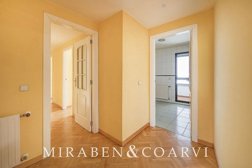 hallway_entrance