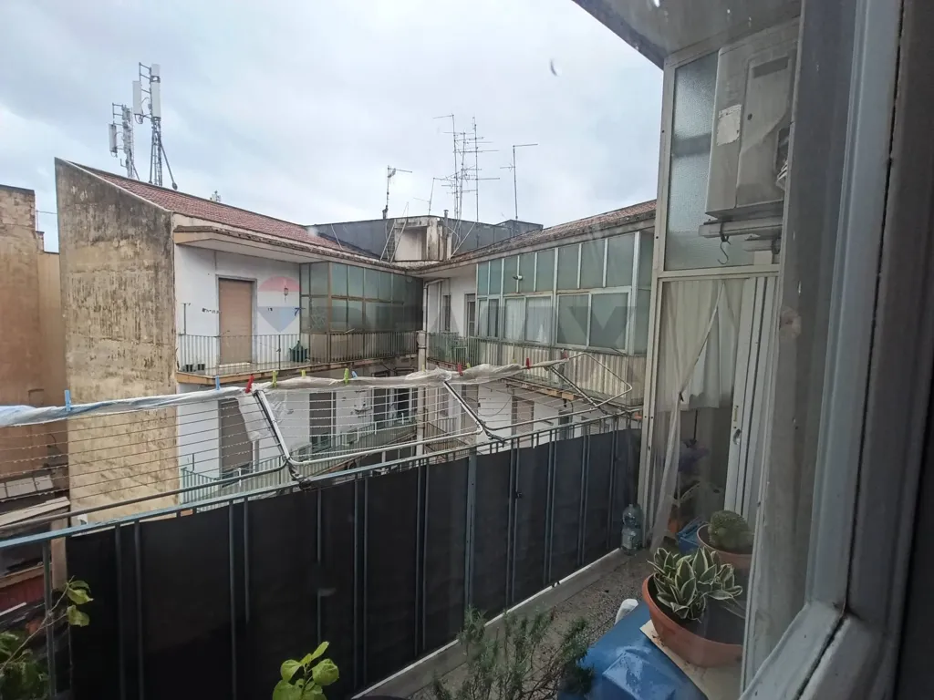 Balcon - Apartment with Balcony in Catania Centre