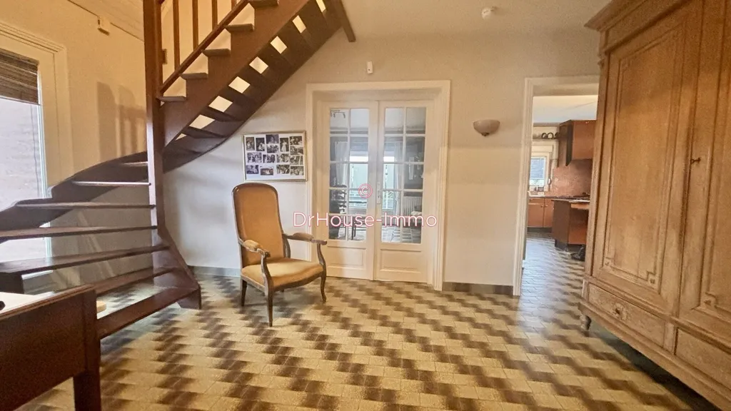 Toad - Individual House with Commercial Space in Feignies
