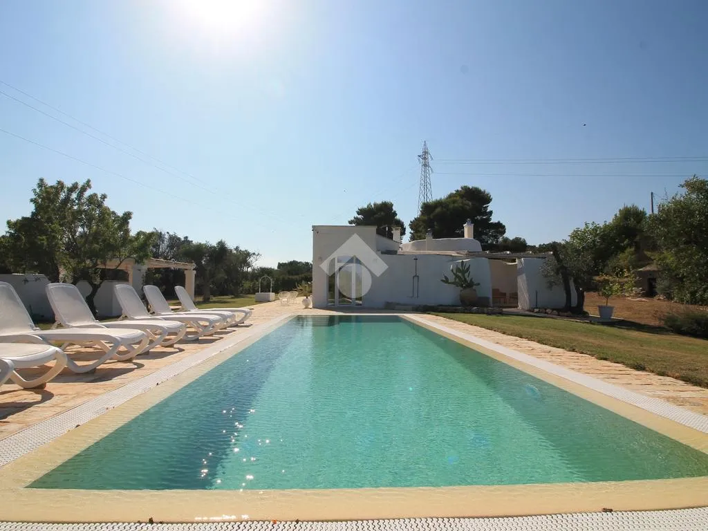 Bassein - Rustic Villa with Pool in Ostuni