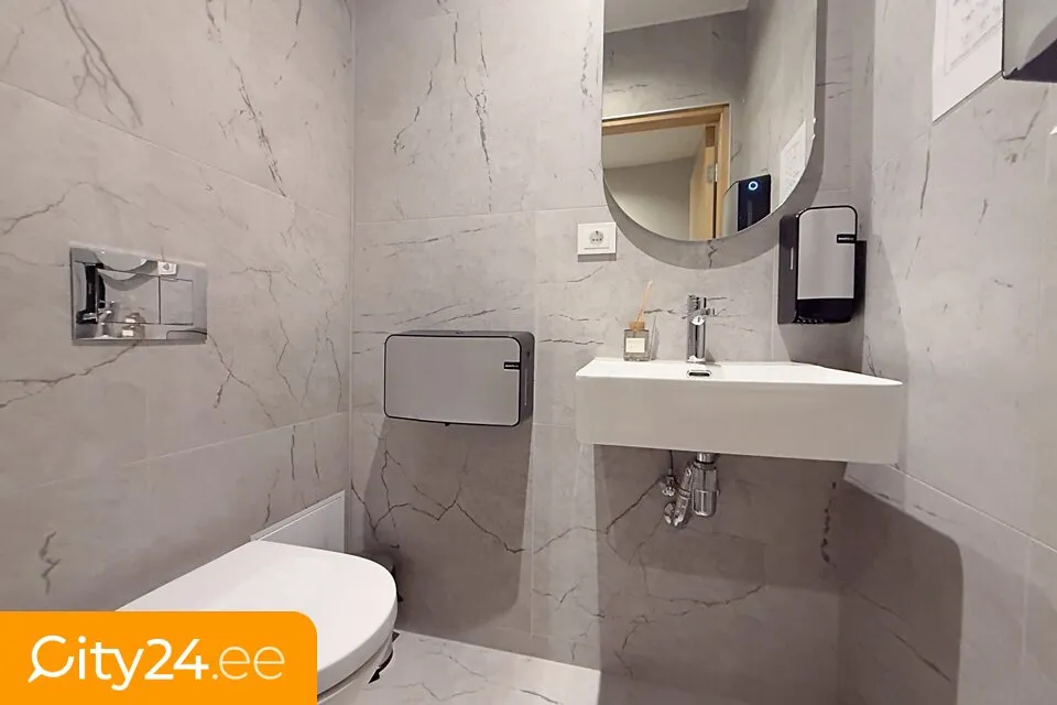 Salles de bain - Commercial Space with Flexible Layout in Riga