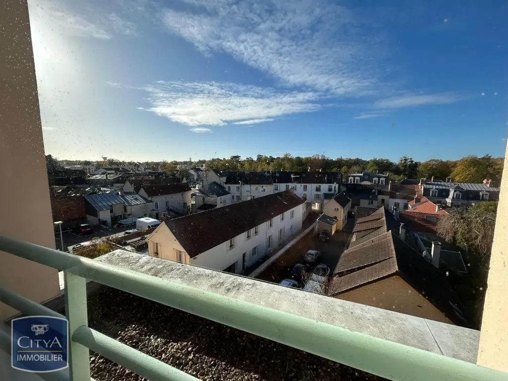 Balkon - 3-Bedroom Flat with Central Location in Rambouillet