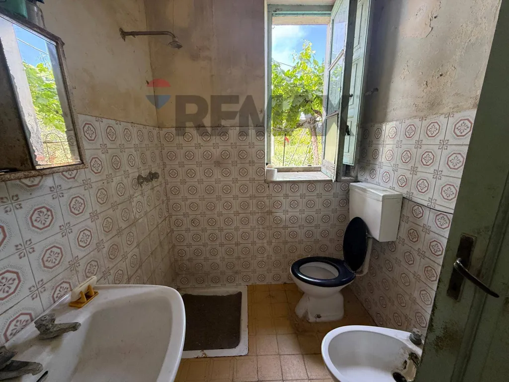 Vannitoad - Industrial Plot with Existing Building in Giardini-Naxos