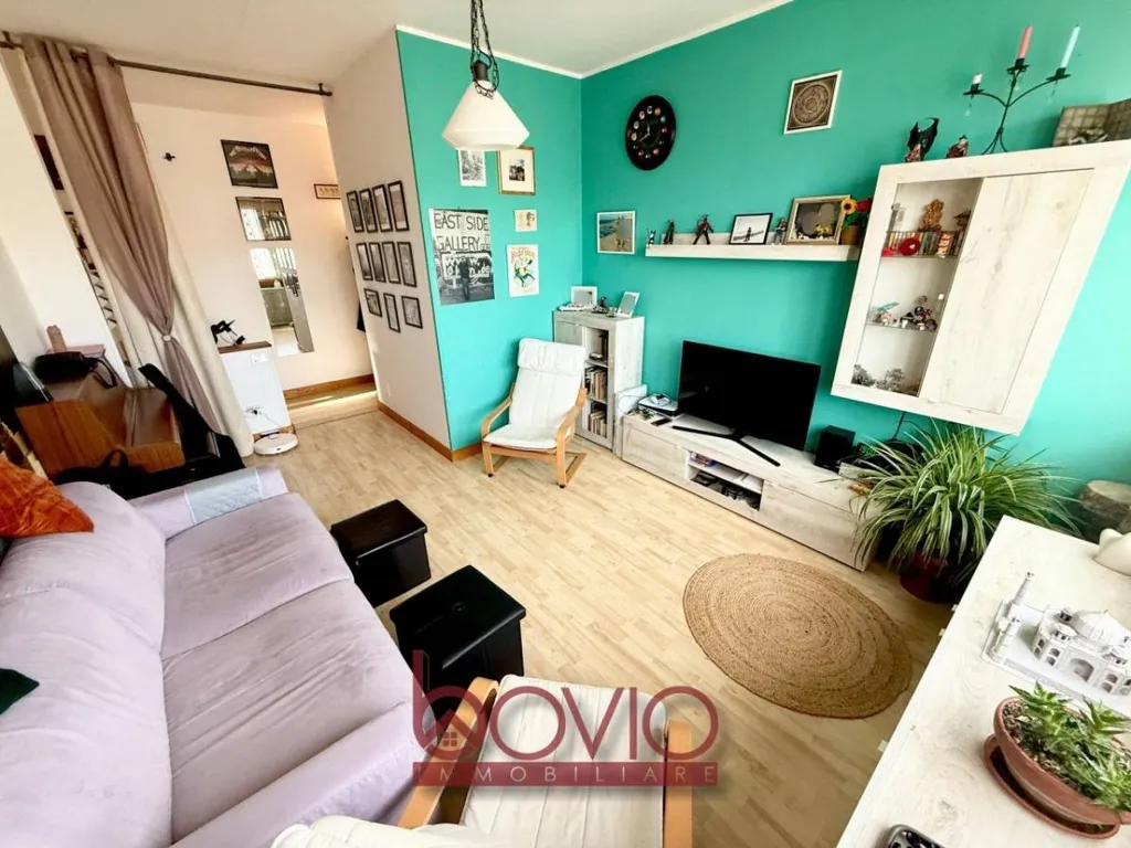 Elutuba - Quadruplex with Balcony in Bertolla, Turin