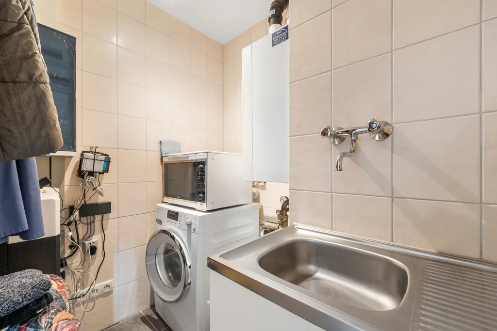 Buanderie - Duplex avec Vue sur la Place à Deinze