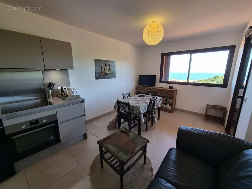Cuisine - Appartement T2 avec Vue Mer à Collioure