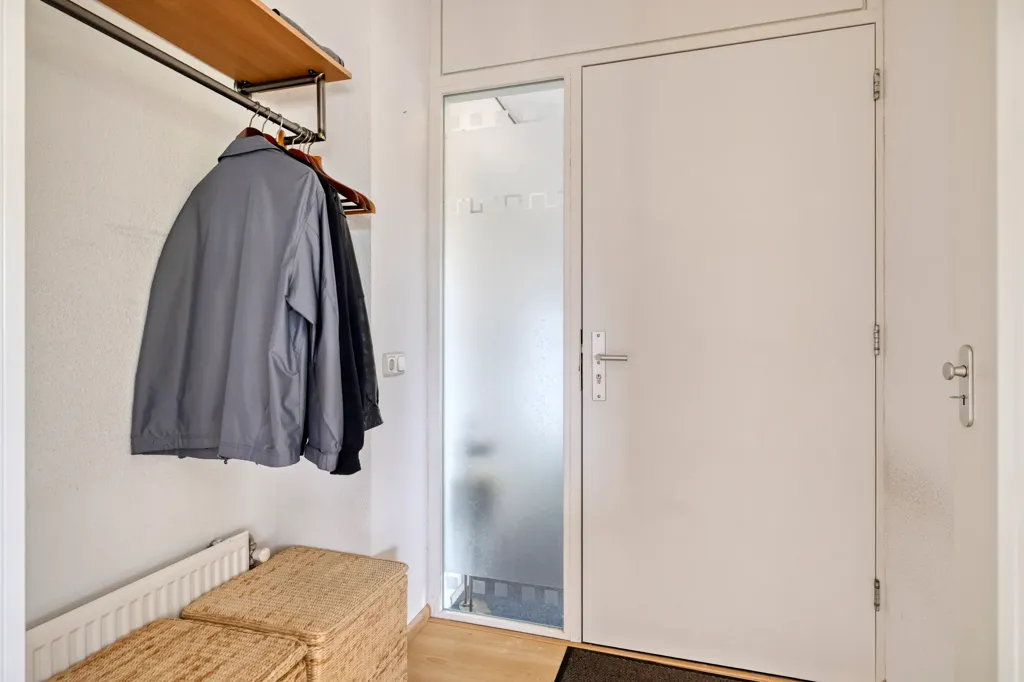 Esik - Modern Flat with Balcony in Oosterhout Centre
