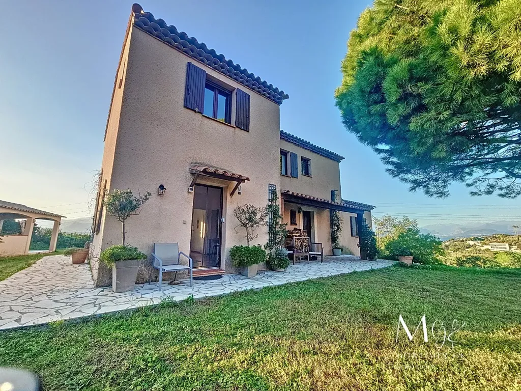 Extérieur - Villa avec Vue Panoramique et Piscine à Nice Ouest