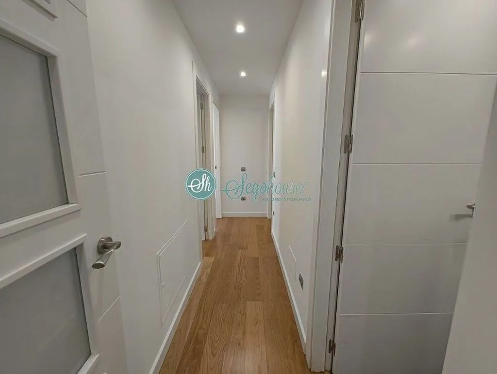 Hallway - Modern Flat with Terrace in Ezequiel González