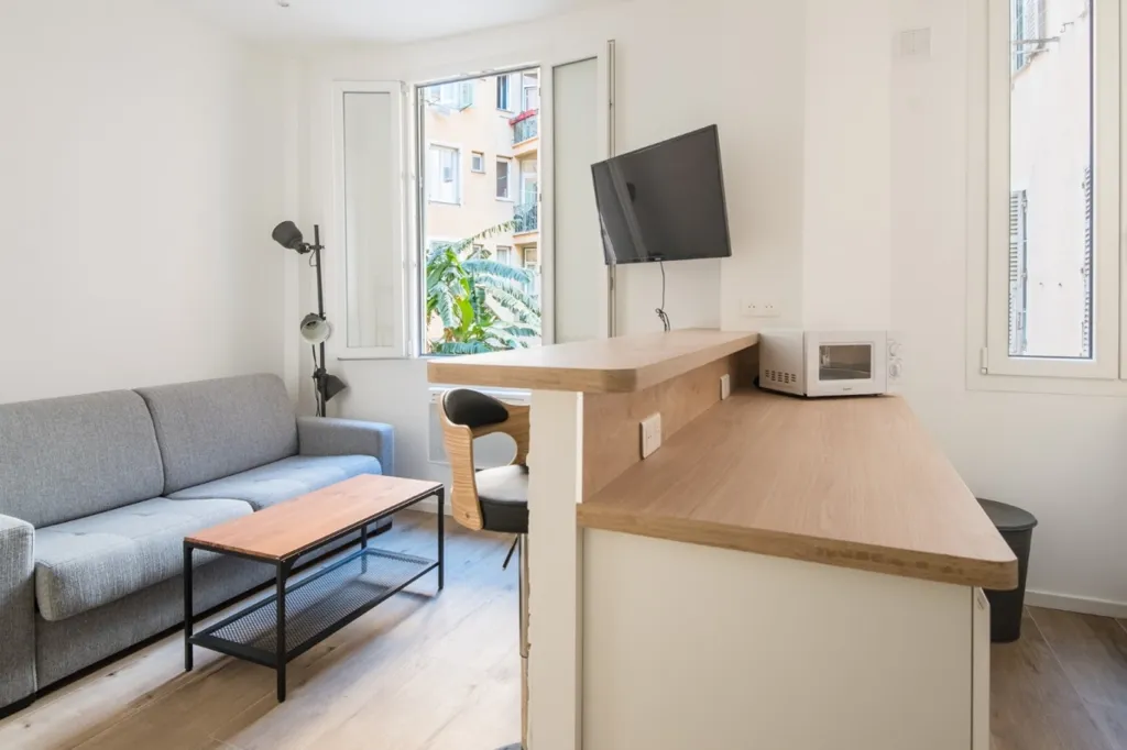 Séjour - Studio Rénové au Cœur du Port à Nice