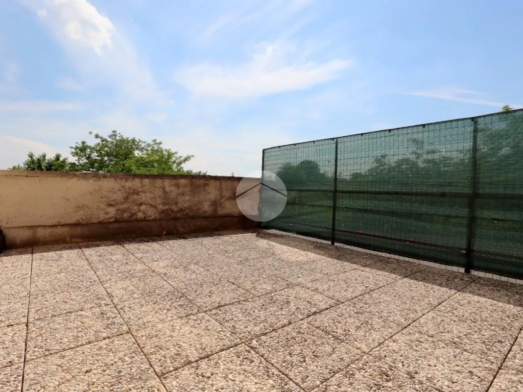 Terrass - Spacious 3-Bedroom Flat in Castenedolo