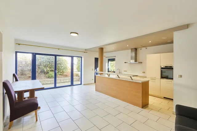 Cuisine - Maison de 5 Chambres avec Jardin à Dudelange