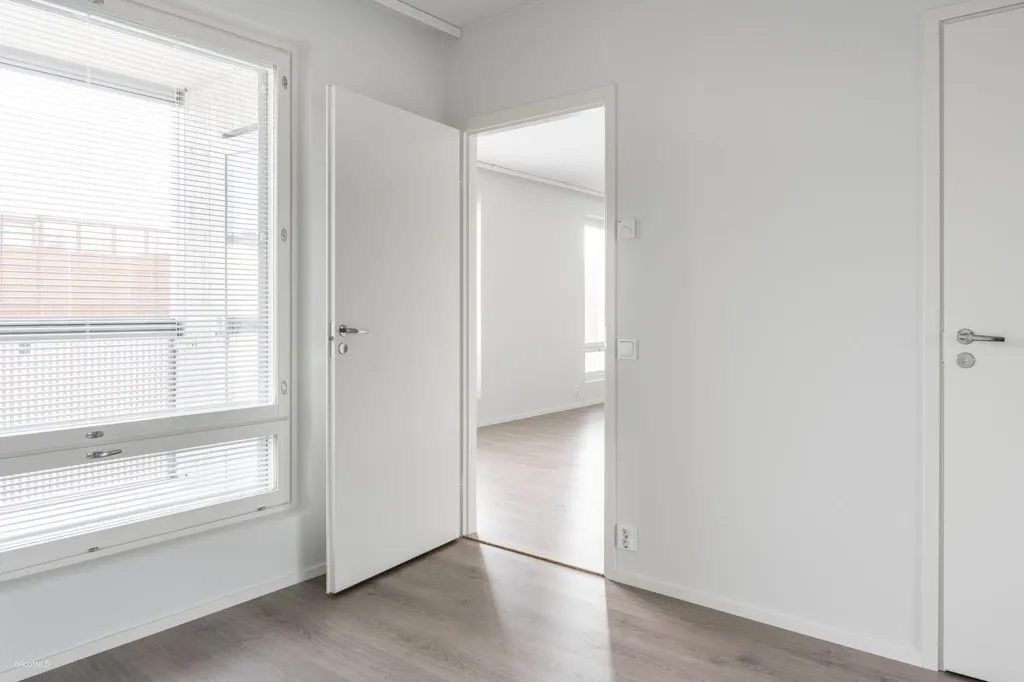 Pièces - Modern Flat with Glazed Balcony in Turku