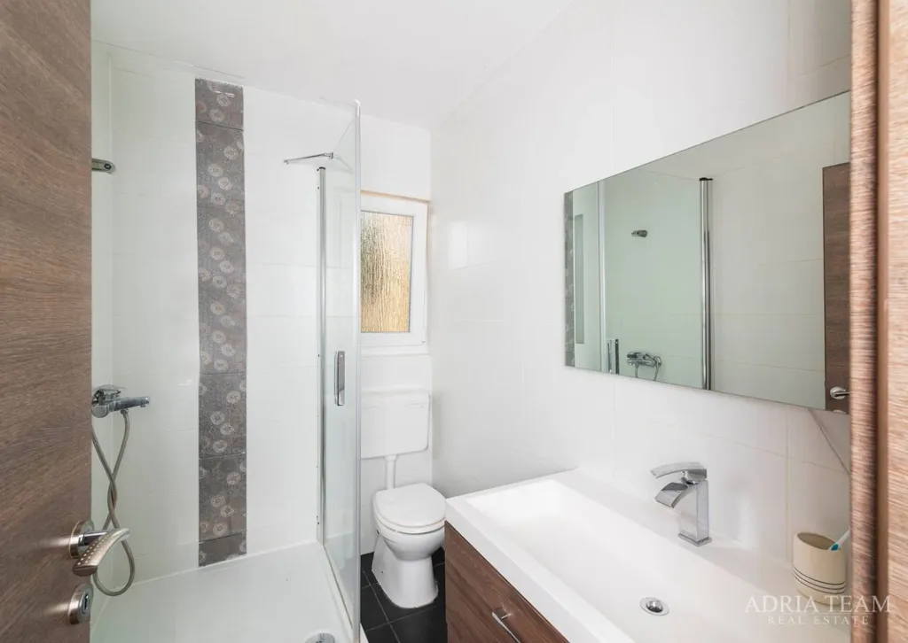 Bagni - Apartment House with Pool in Posedarje