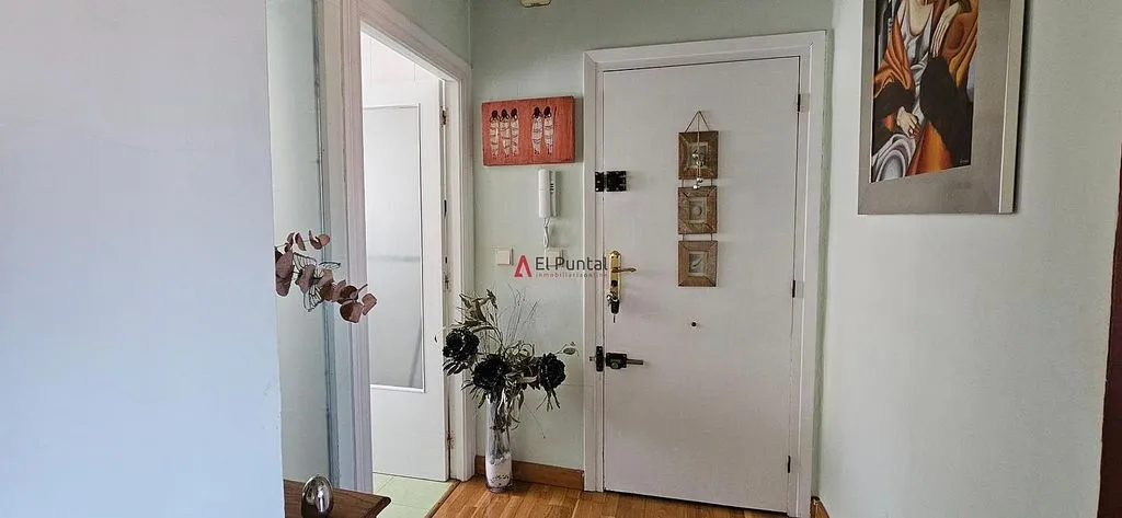 Entrée - Bay View Flat with Garage in City Centre