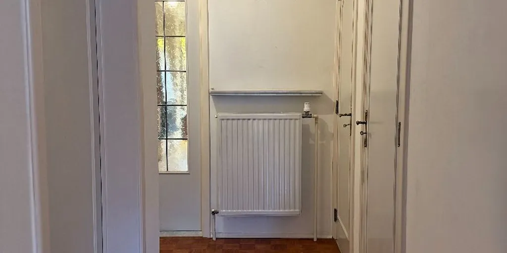 hallway_entrance