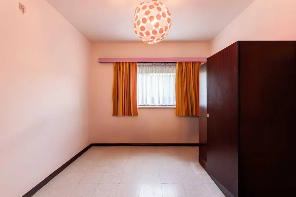 Chambres - Maison Individuelle à Rénover dans un Cadre Calme à Harelbeke