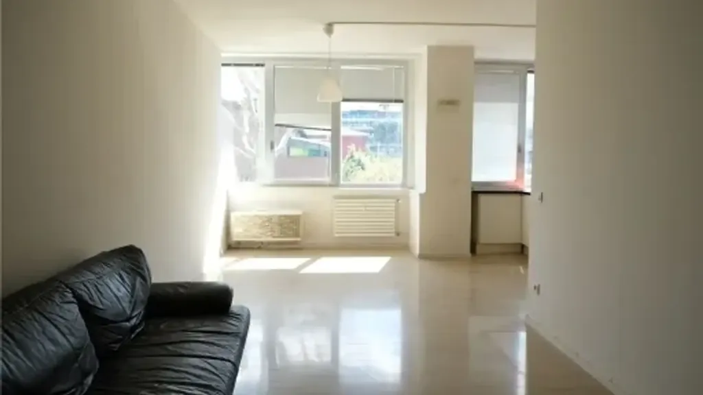 Séjour - 2-Bedroom Apartment with Balcony in Florence