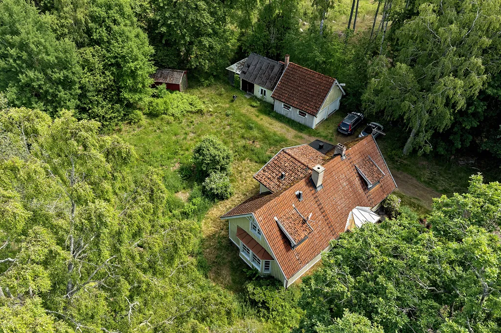 Õhuvaade - Charming Villa with Nature View near Sibbhult