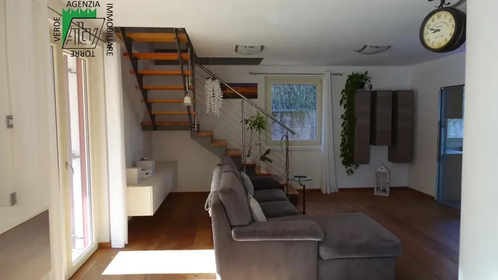 Séjour - Modern Villa with Garden in Cavedago